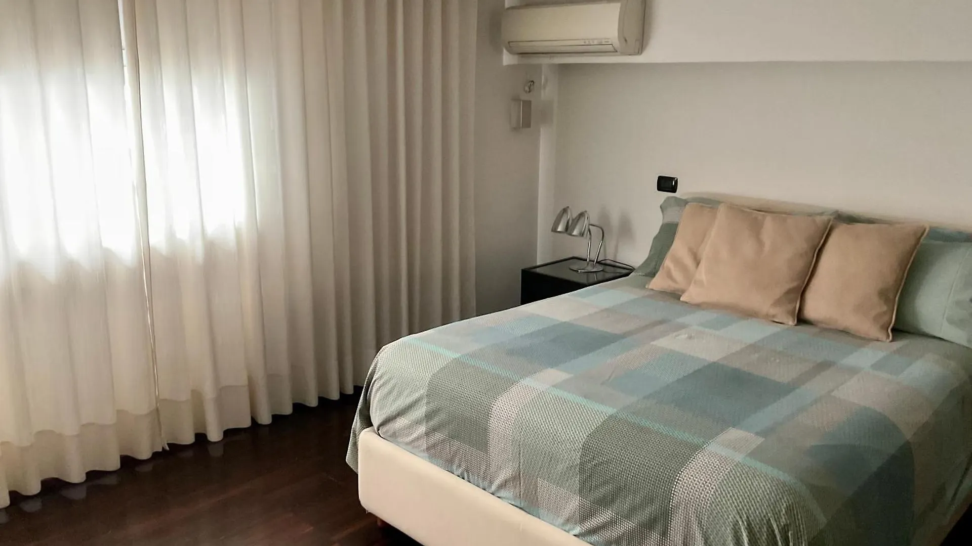 Top House Murat Con Idromassaggio Bari Italy