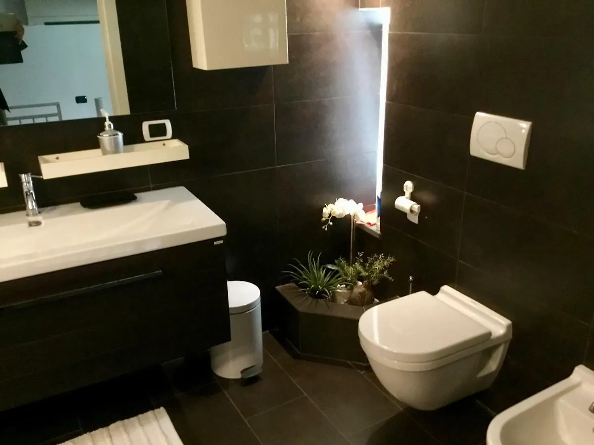 Apartment Top House Murat Con Idromassaggio Bari Italy